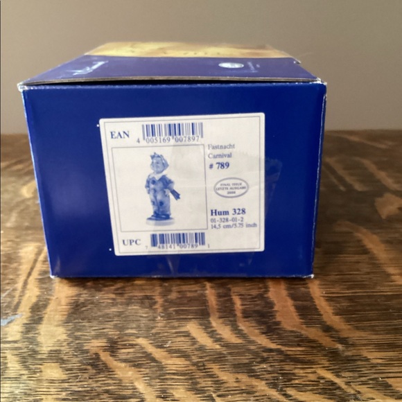 Hummel ~Carnival - Picture 10 of 14